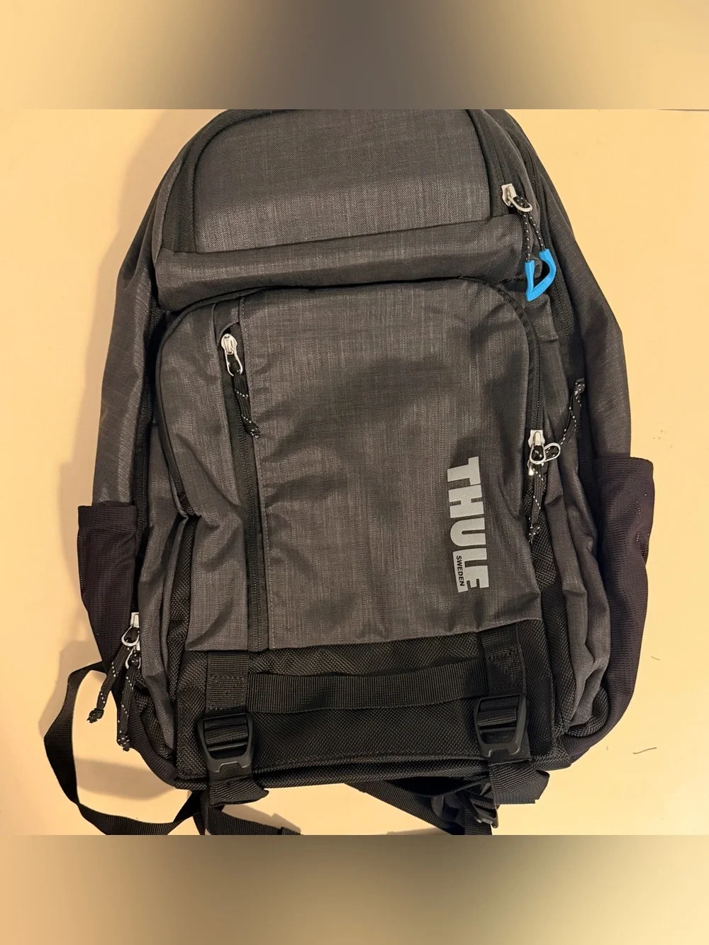 Thule Strävan 15" Tech Laptop Backpack - Dark Shadow Gray/Black - Picture 9 of 12